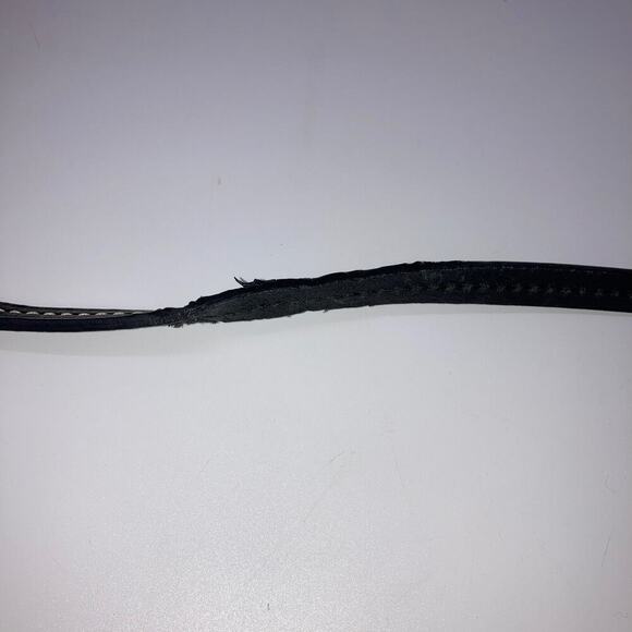 Dooney & Bourke small black crossbody - Picture 4 of 5